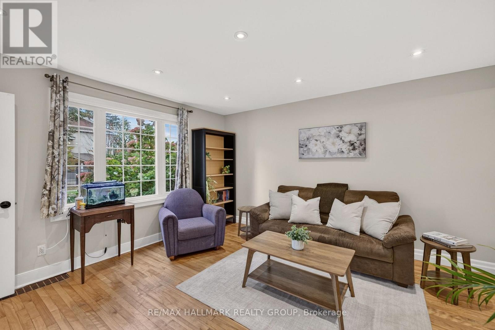 1246 SUMMERVILLE AVENUE - 3