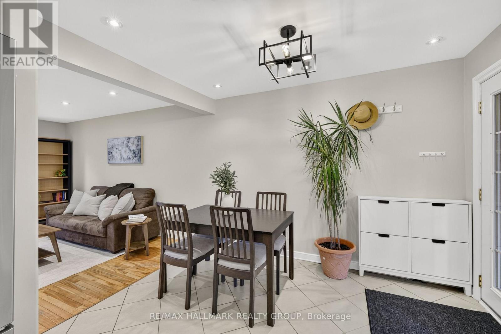 1246 SUMMERVILLE AVENUE - Image 7