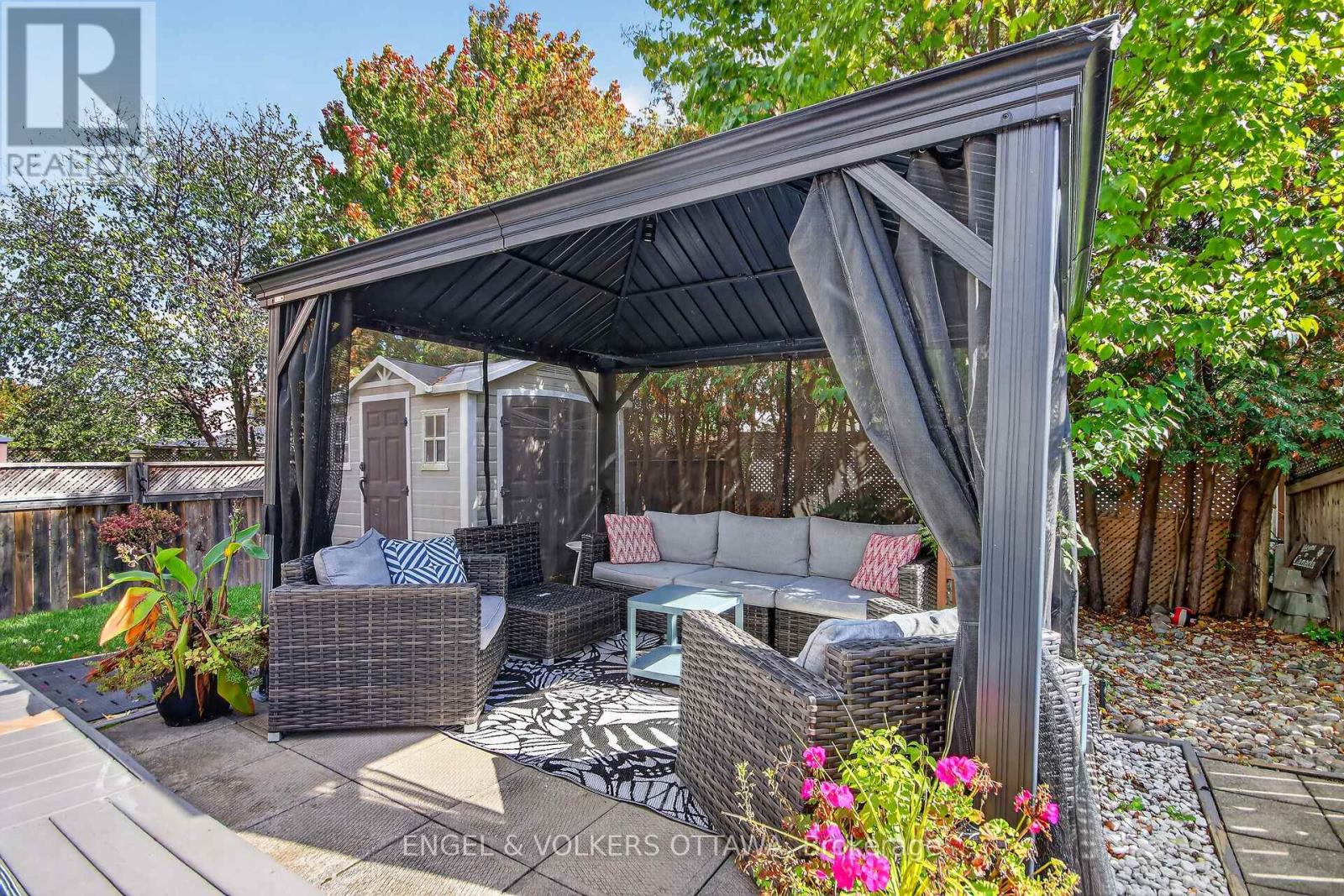 138 SHERWAY DRIVE - 5