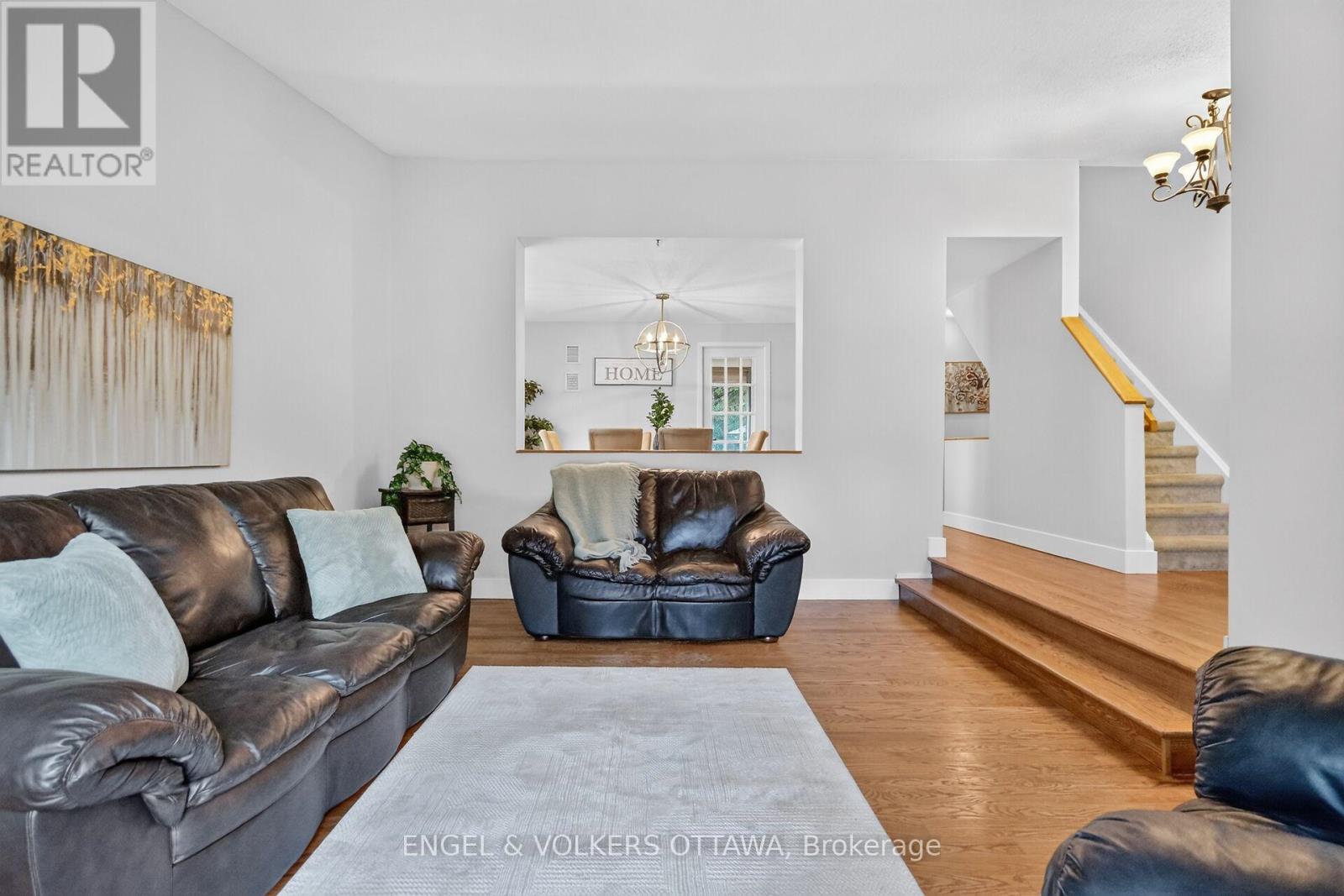 138 SHERWAY DRIVE - Image 7