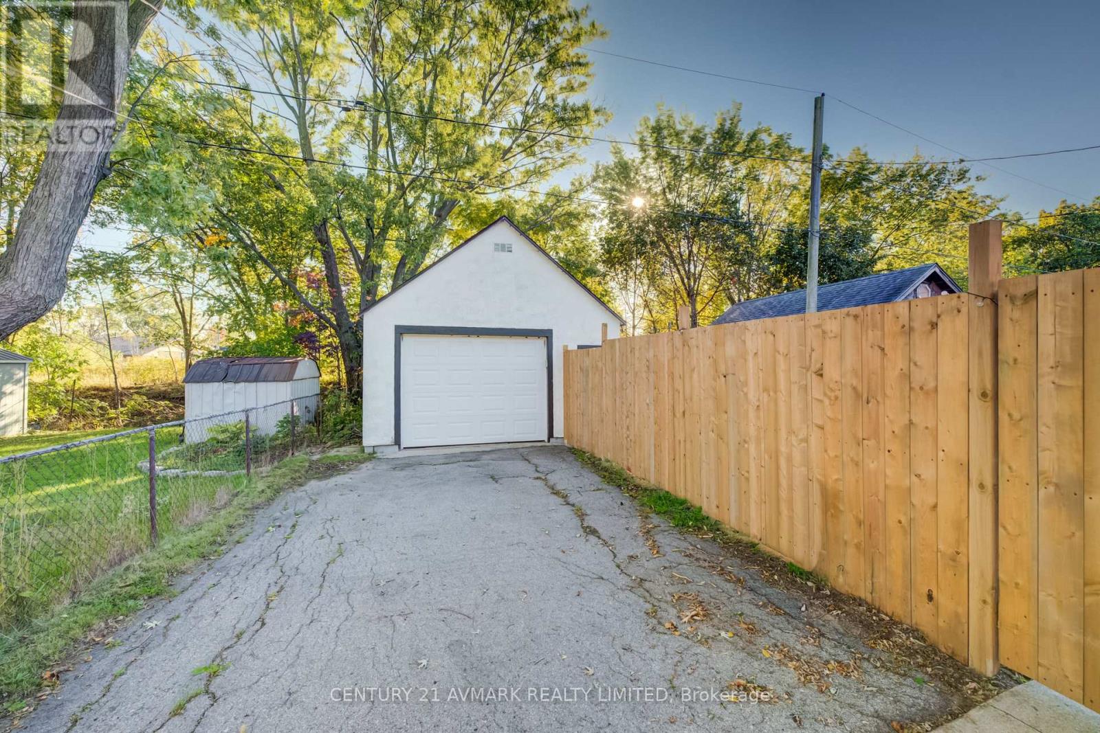 48 DUNKIRK ROAD - 21
