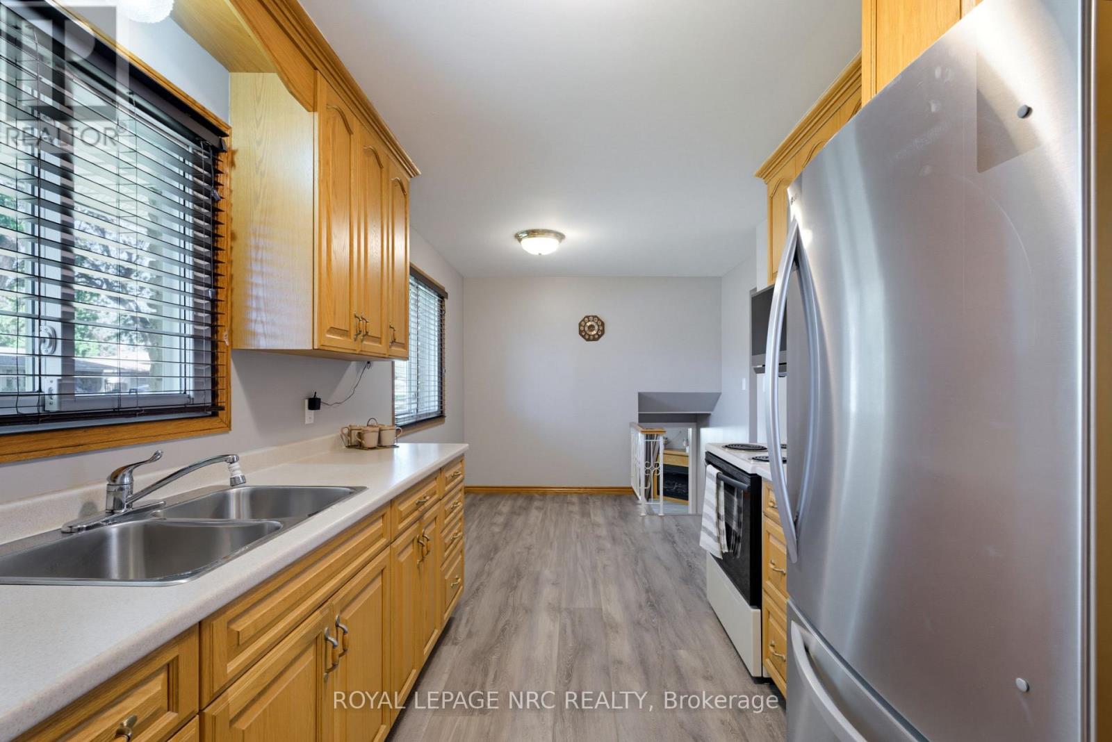 6395 GLENGATE STREET - Image 14