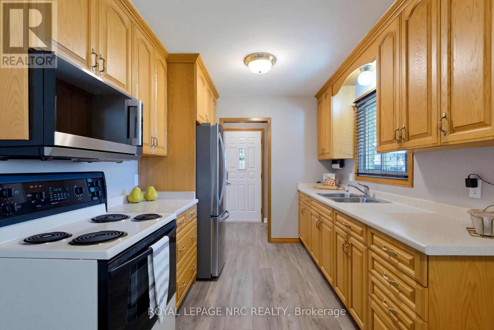 6395 GLENGATE STREET - 16