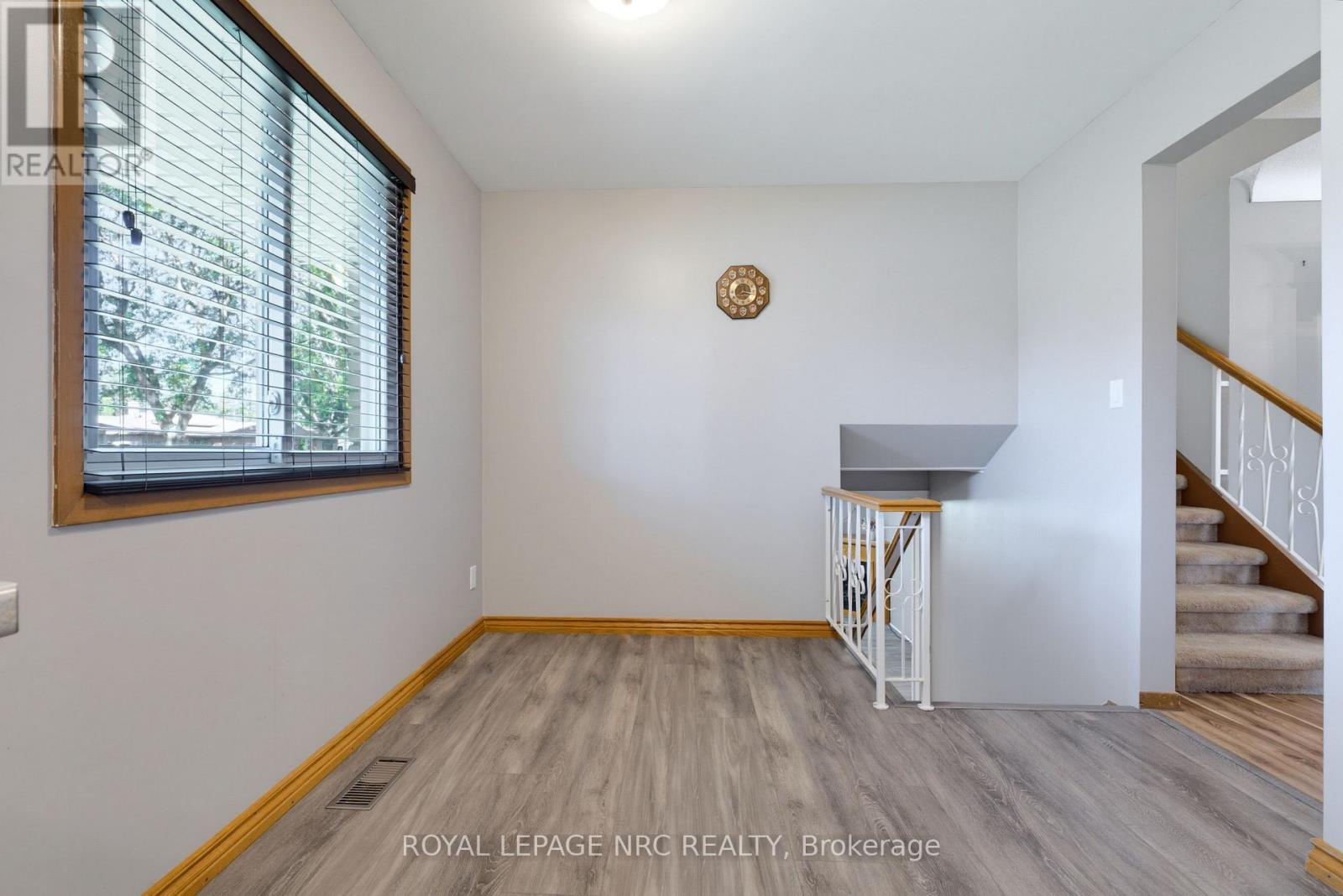 6395 GLENGATE STREET - 18
