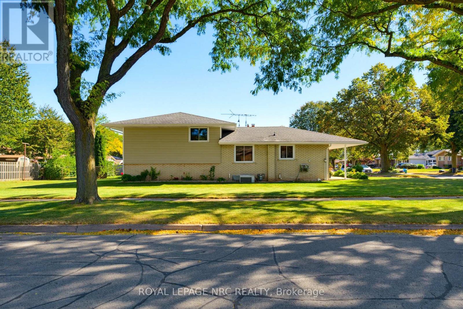 6395 GLENGATE STREET - 33