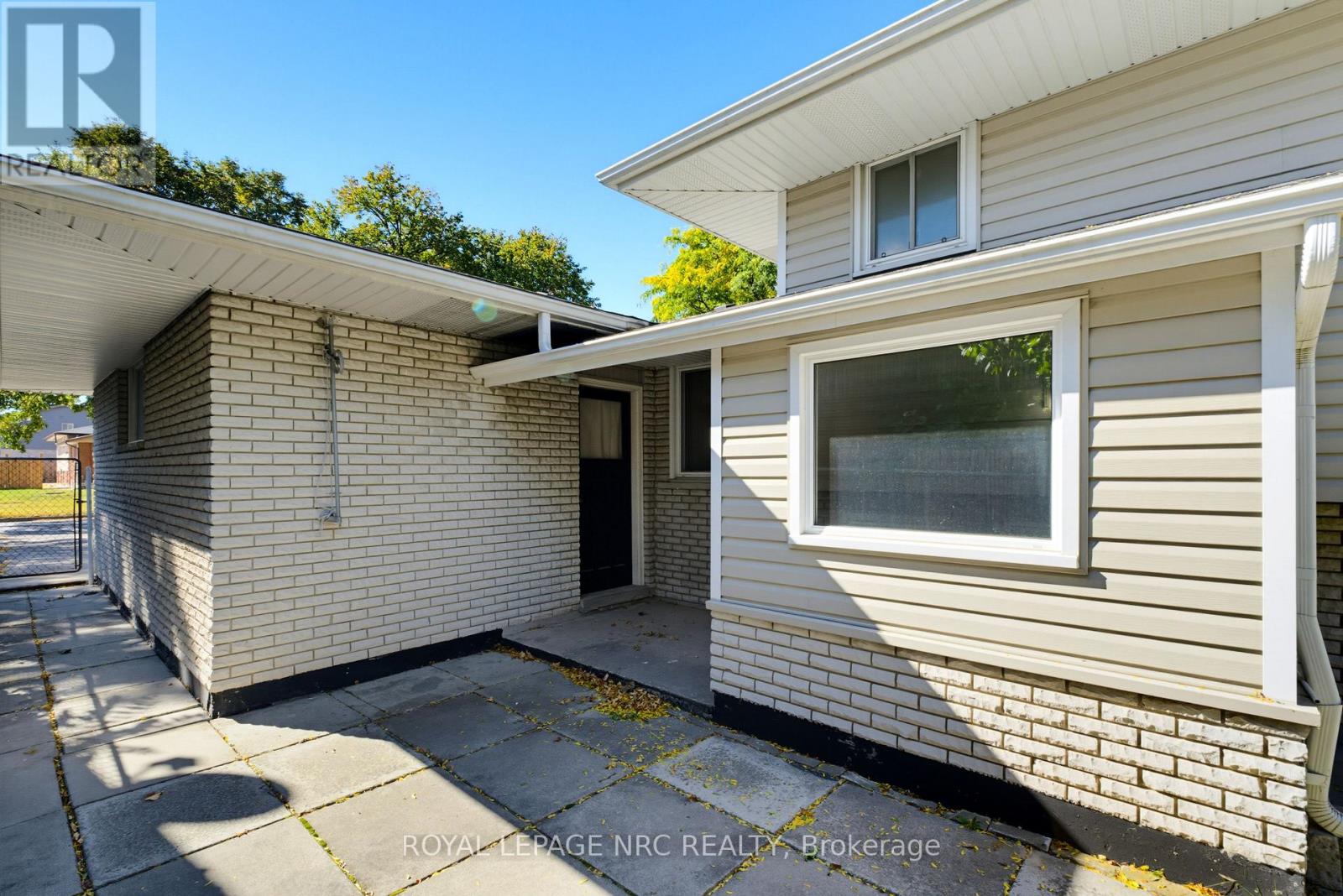 6395 GLENGATE STREET - Image 35