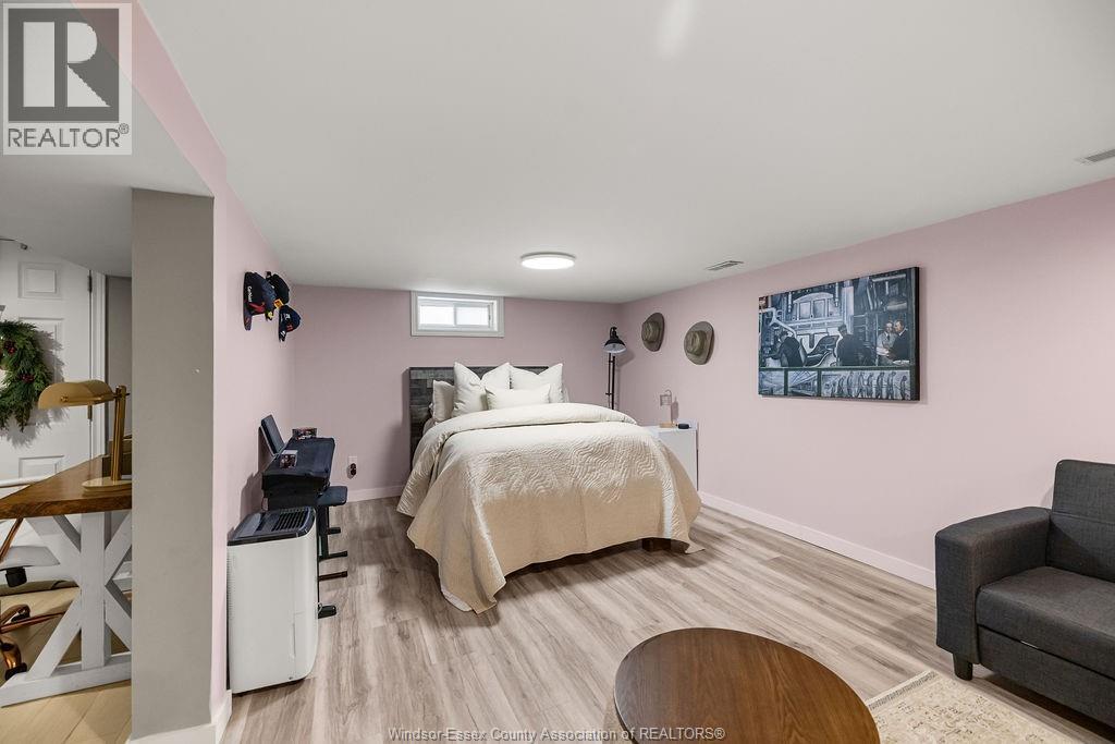 3060 DANDURAND AVENUE - 24