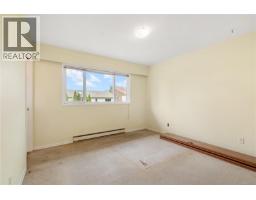 Bathroom - 3931 Braefoot Pl, Saanich, BC V8P2S2 Photo 16