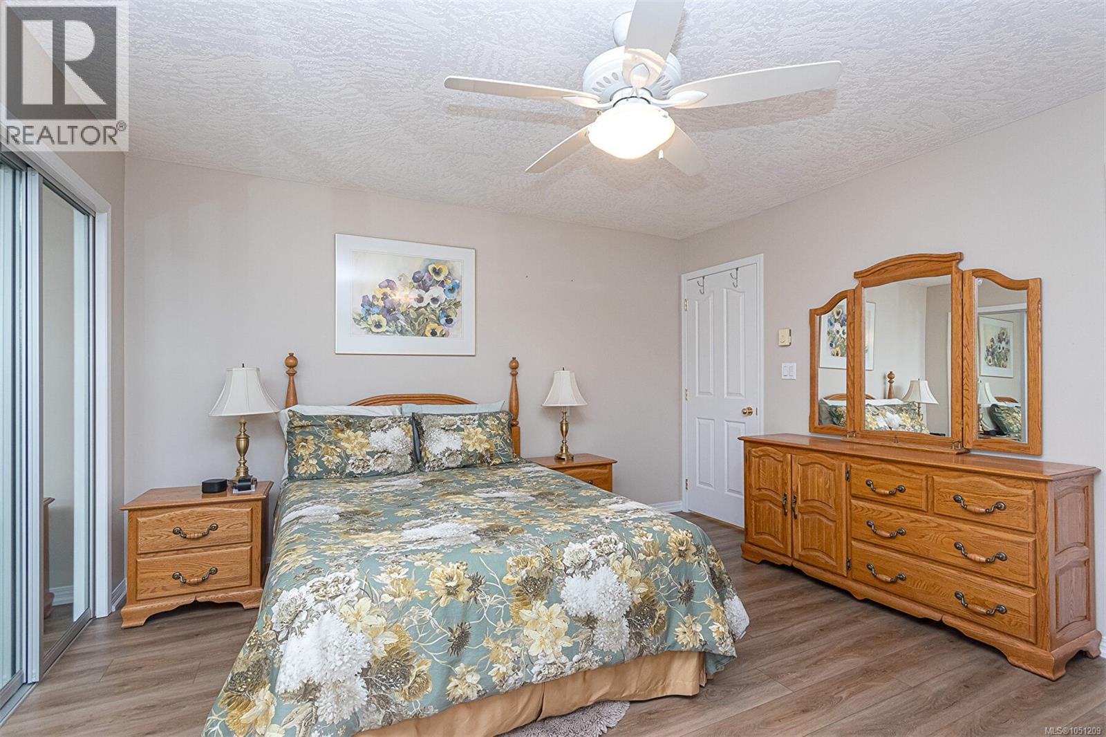 #44 118 Aldersmith Pl - 18