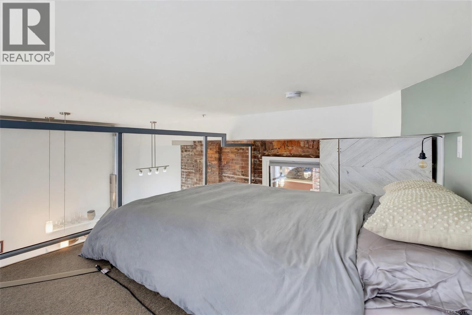 213 562 Yates St, Victoria