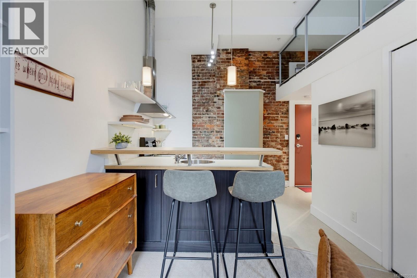 213 562 Yates St, Victoria