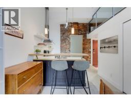 213 562 Yates St, Victoria, BC V8W1K8 Photo 9