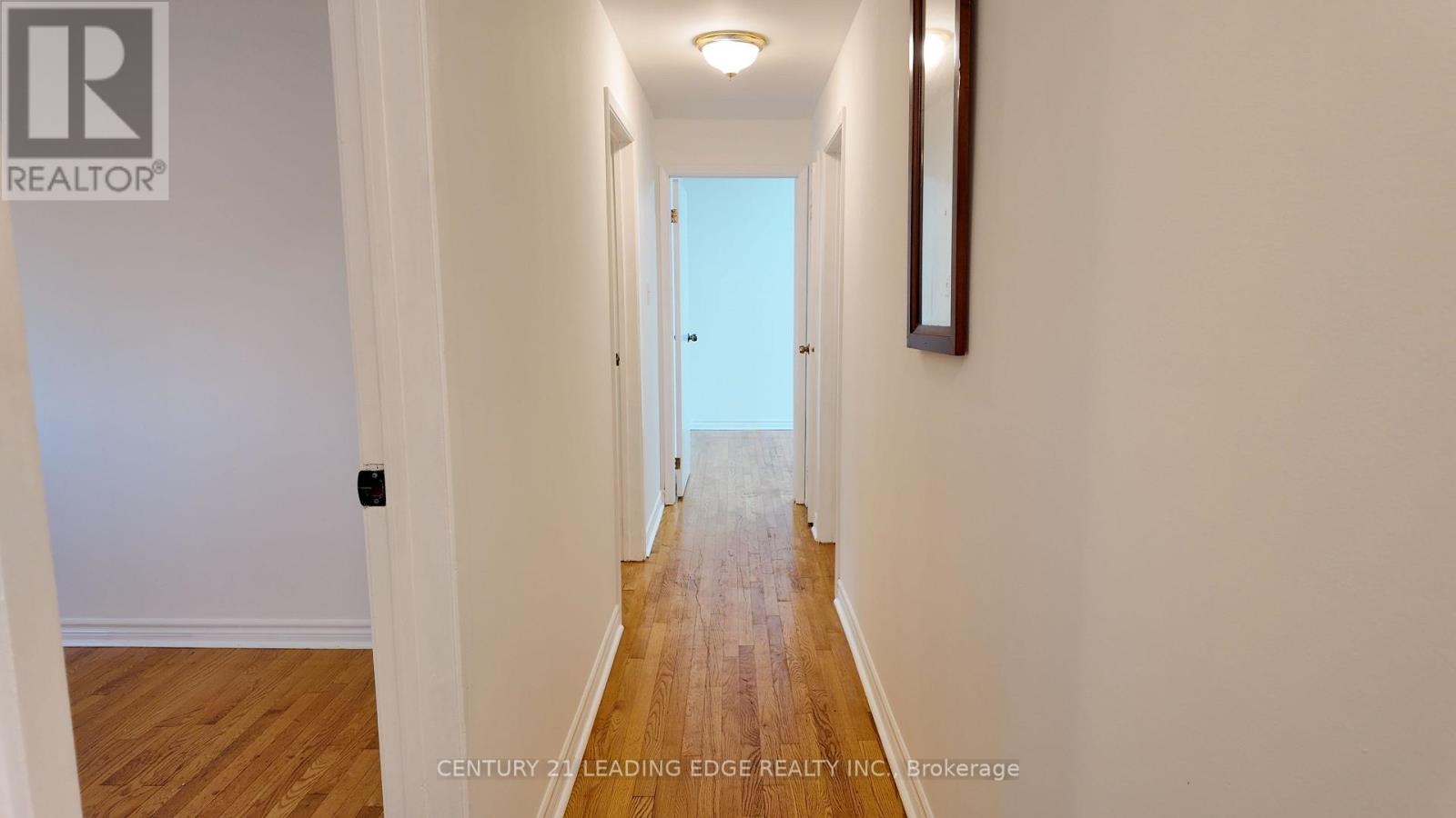 39 Waddington Crescent, Toronto, ON photo 29