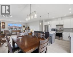 Kitchen - 611 Mcgowan Avenue, Kamloops, BC V2B2P7 Photo 9