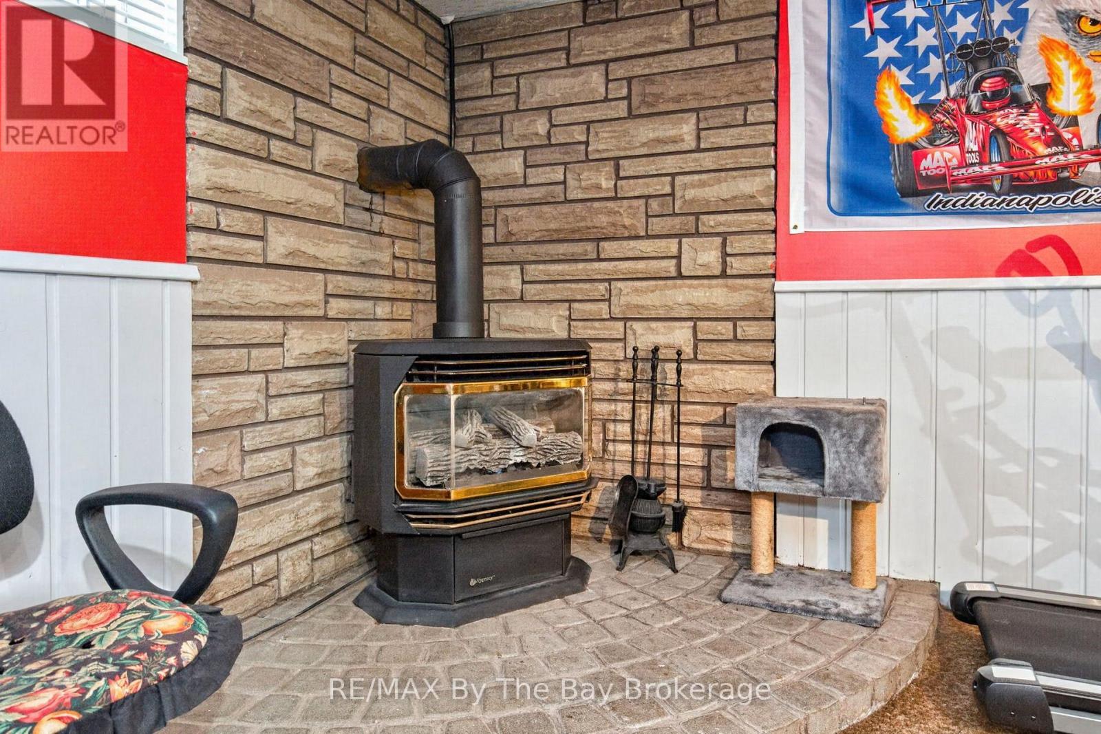 439 FIFTH STREET - Image 20