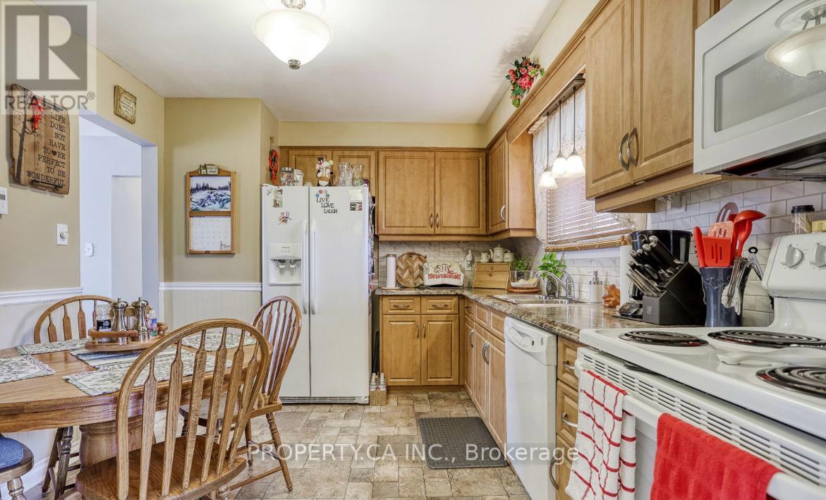 Upper- 204 Mason Drive, Whitby, ON photo 15