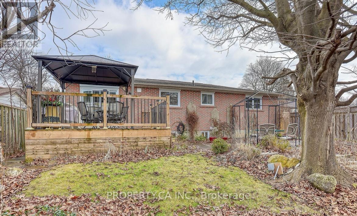 Upper- 204 Mason Drive, Whitby, ON photo 22