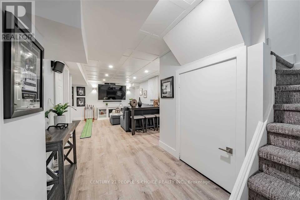 40 Cranborne Crescent, Whitby, ON photo 15