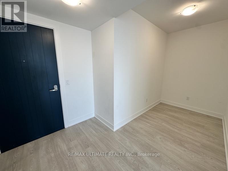 2710- 2545 Simcoe Street North, Oshawa, ON photo 3