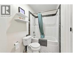186 Robinson Avenue, Penhold, AB T0M1R0 Photo 20
