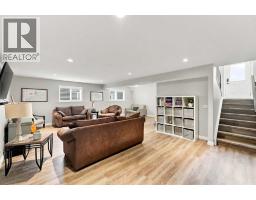 186 Robinson Avenue, Penhold, AB T0M1R0 Photo 25