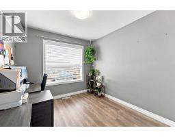 186 Robinson Avenue, Penhold, AB T0M1R0 Photo 19