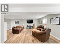 186 Robinson Avenue, Penhold, AB T0M1R0 Photo 26