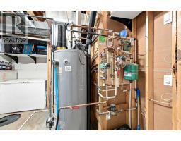 186 Robinson Avenue, Penhold, AB T0M1R0 Photo 32