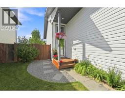 186 Robinson Avenue, Penhold, AB T0M1R0 Photo 39