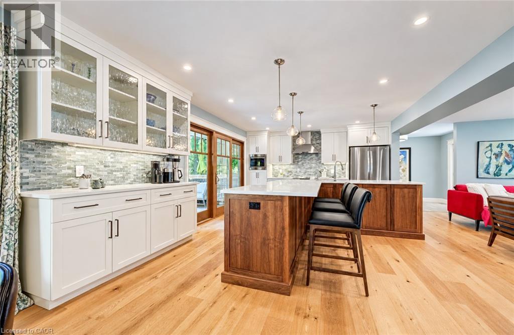 656 WESTMOUNT Road W - 16