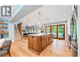 Foyer - 656 Westmount Road W, Kitchener, ON N2M1R8 Photo 8