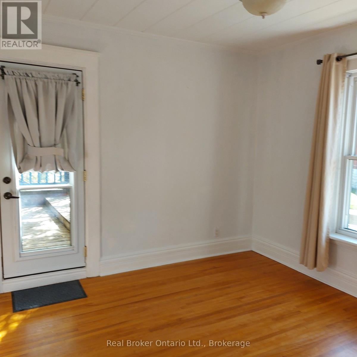 4 CAMBRIA STREET - 10