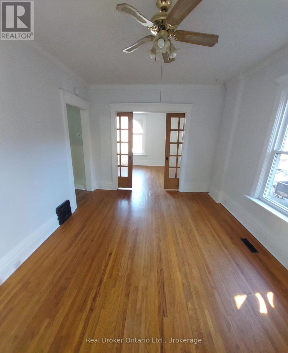 4 CAMBRIA STREET - 17