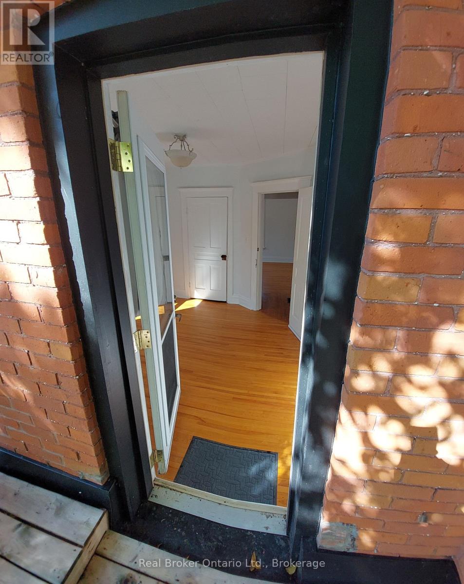 4 CAMBRIA STREET - Image 26