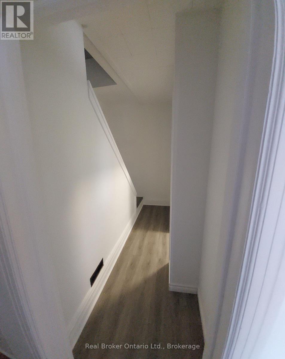 4 CAMBRIA STREET - Image 32