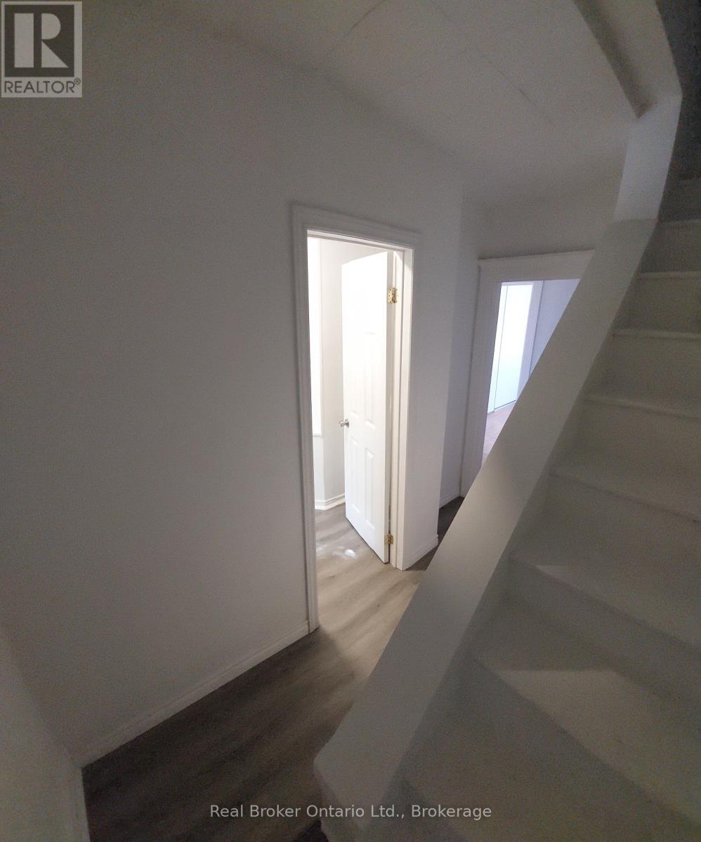 4 CAMBRIA STREET - Image 33