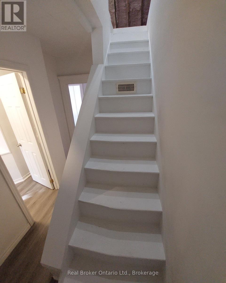 4 CAMBRIA STREET - Image 36
