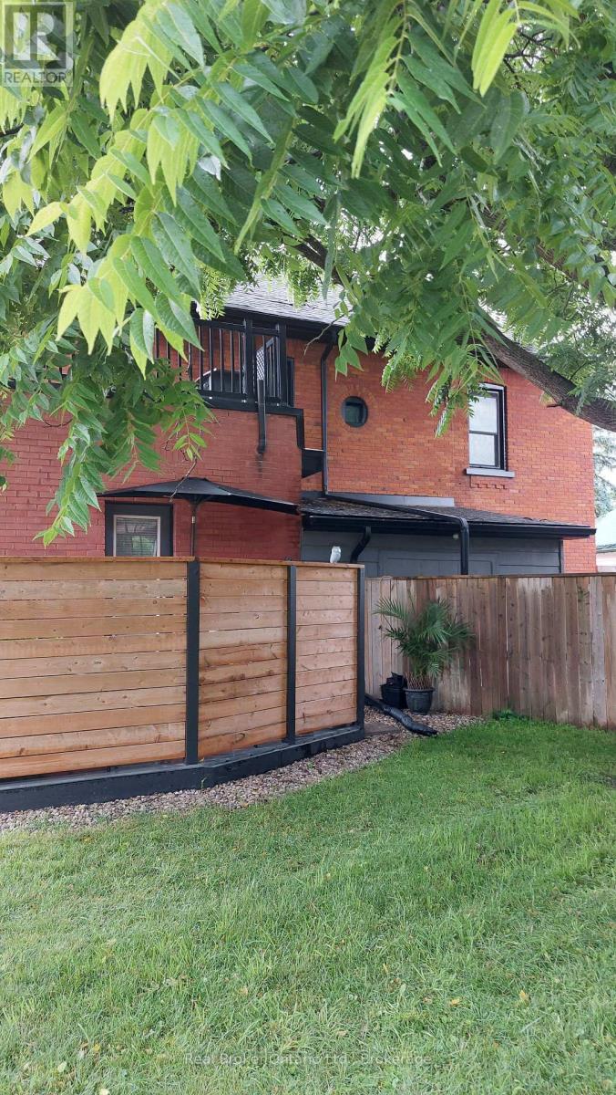 4 CAMBRIA STREET - 44