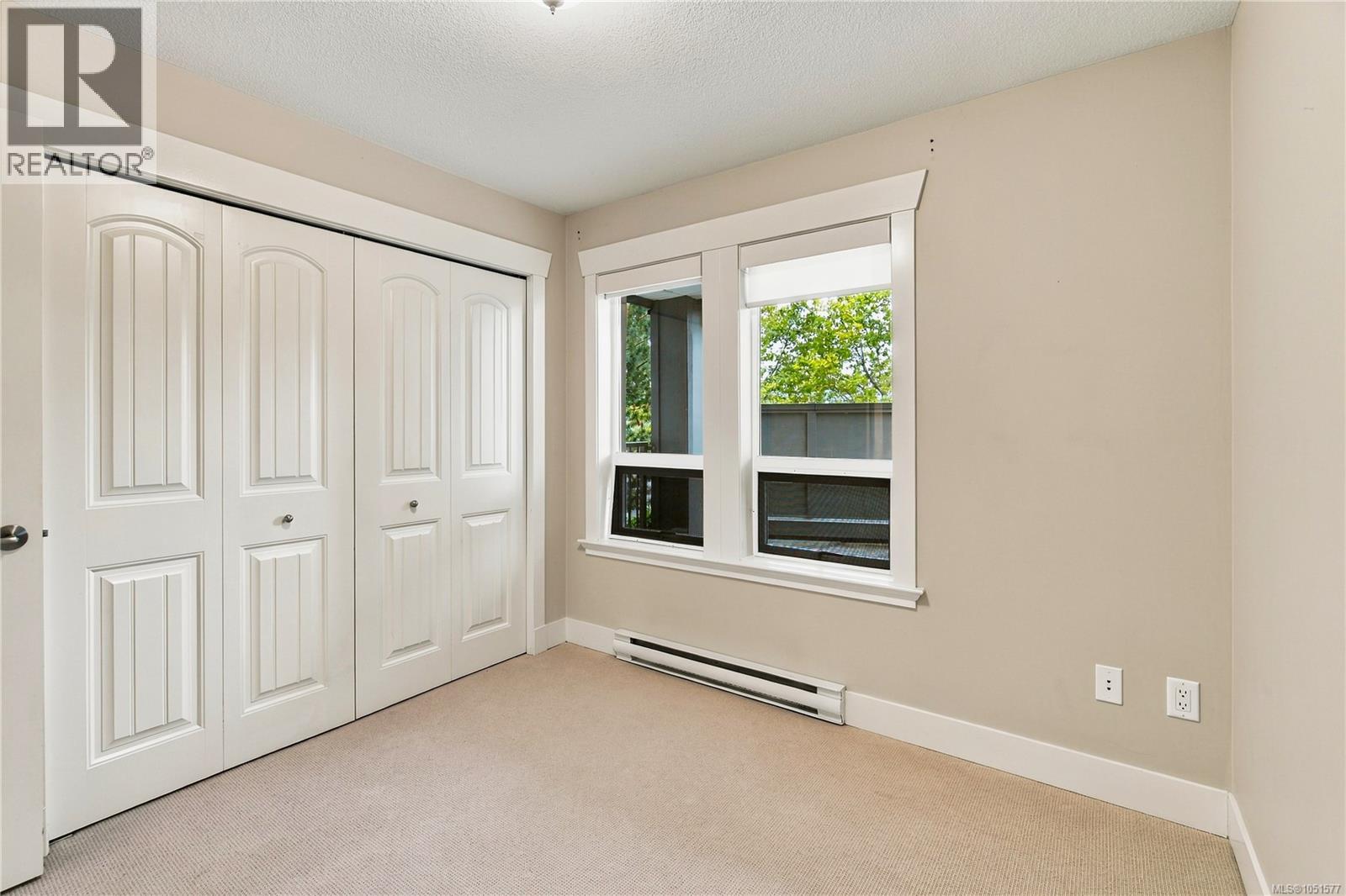 #204 1620 Townsite Rd - 33