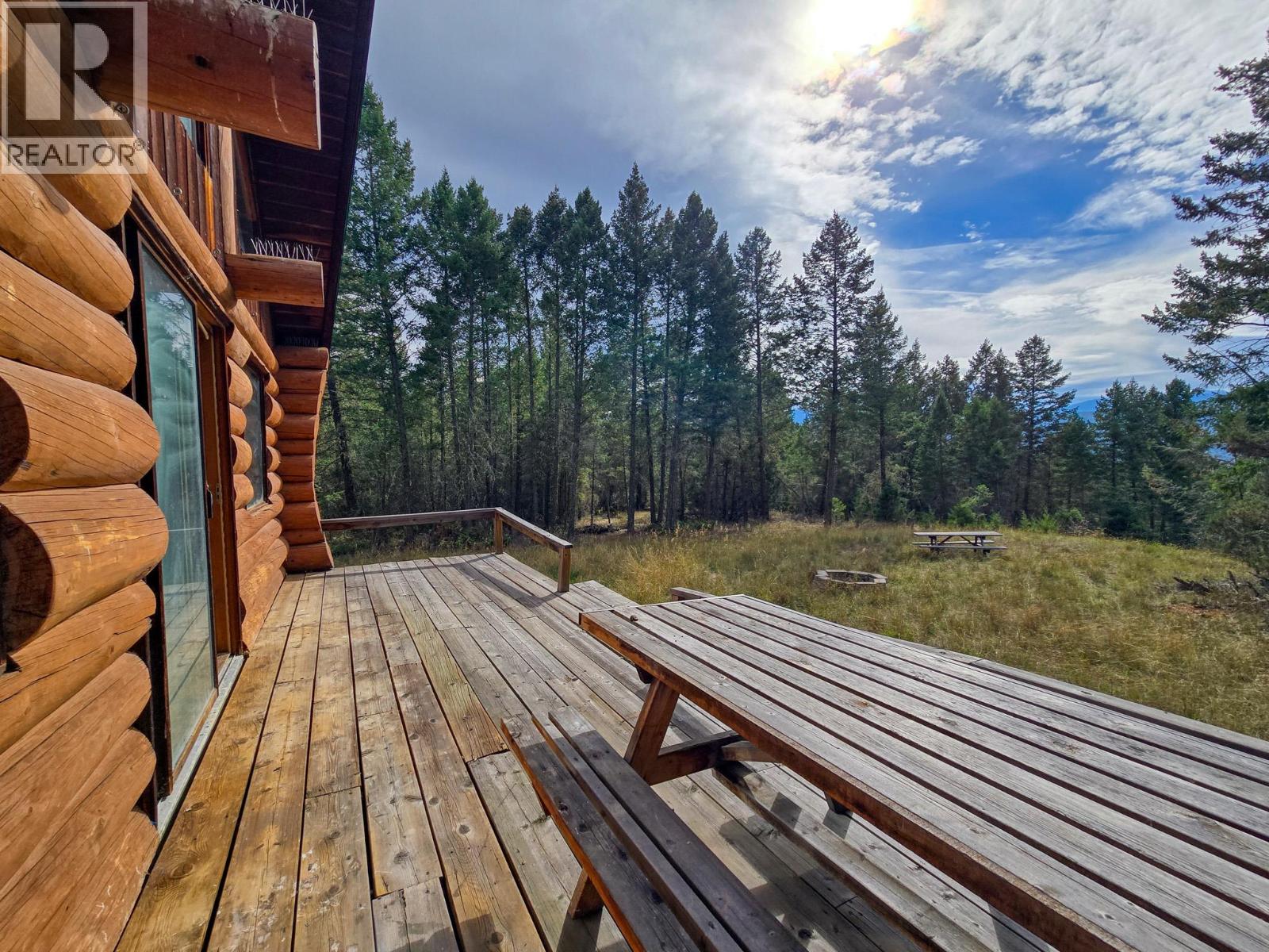 3590 Kootenay No. 3 Road, Windermere
