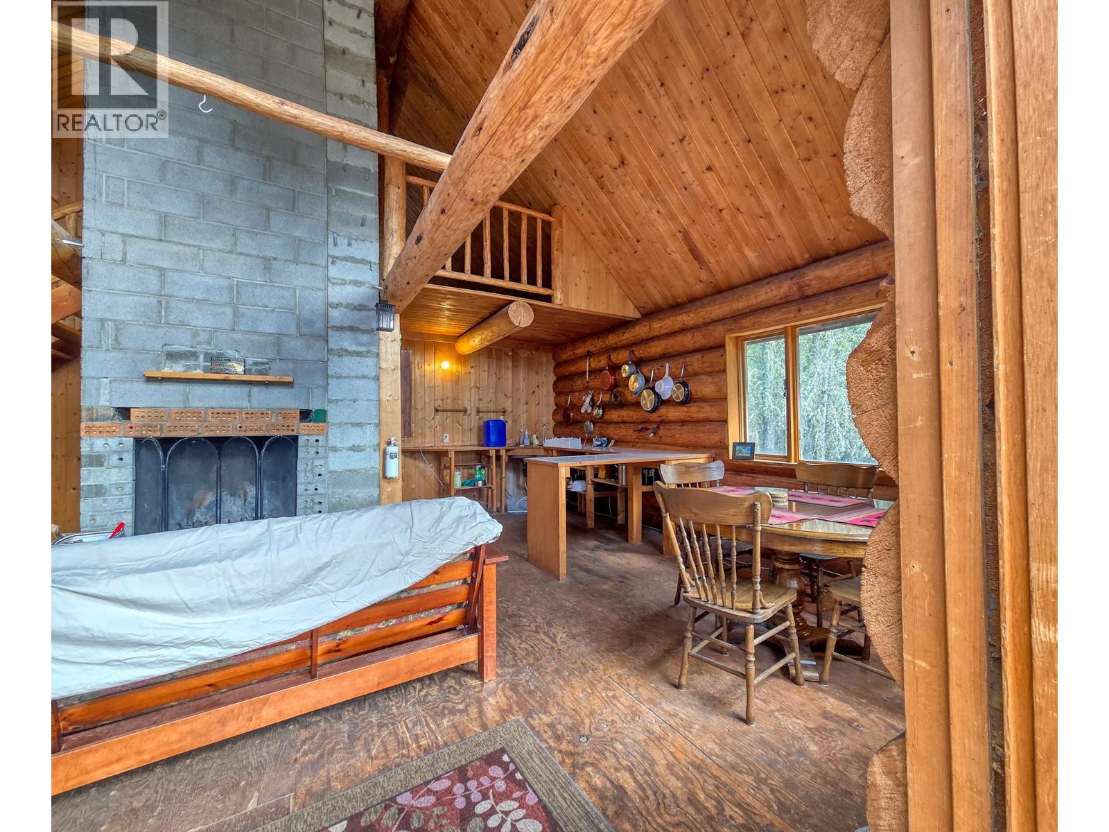 3590 Kootenay No. 3 Road, Windermere