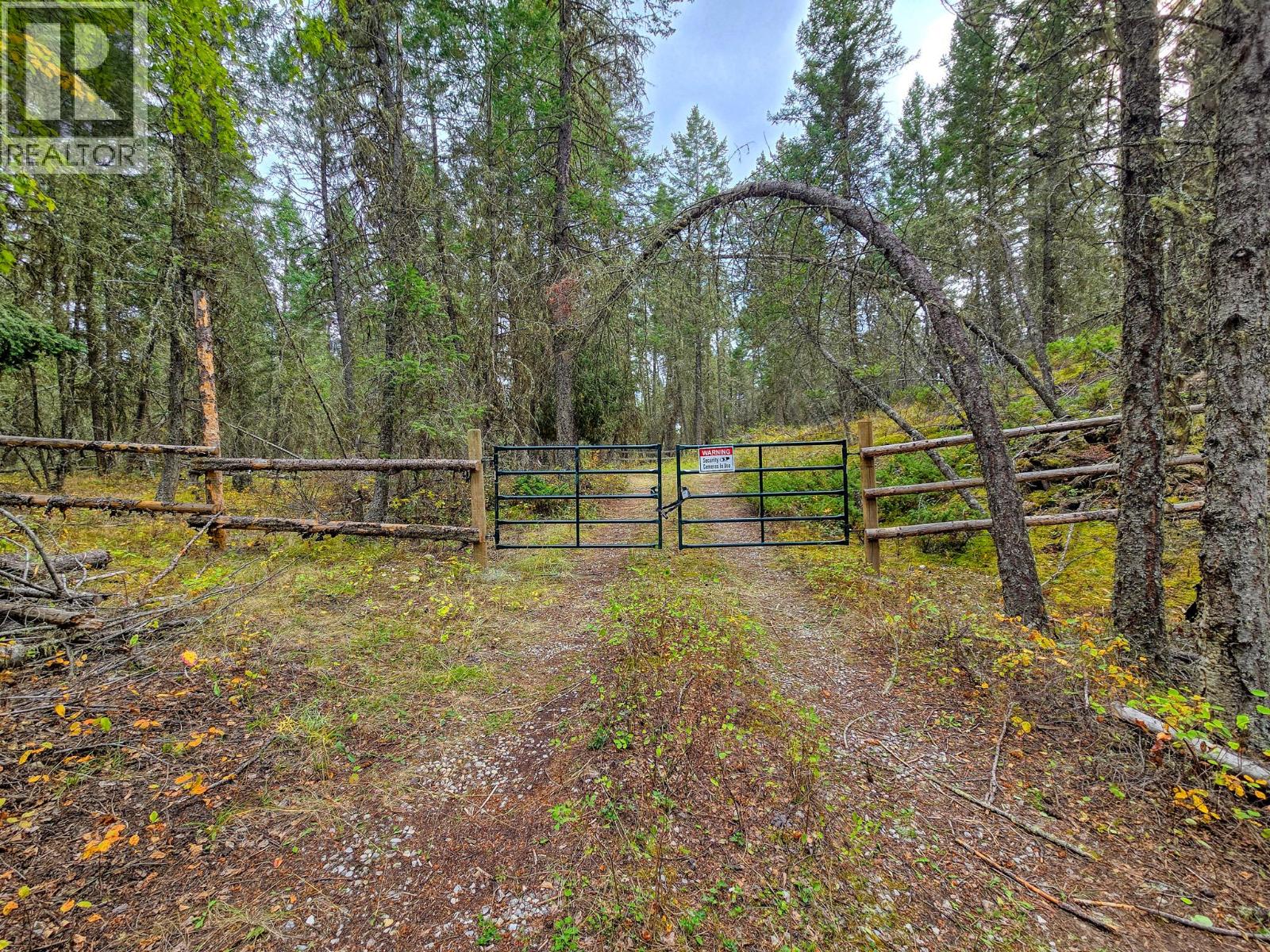 3590 Kootenay No. 3 Road, Windermere