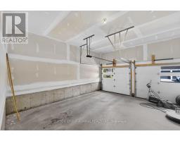 4 Vern Robertson Gate, Uxbridge, ON L9P0R9 Photo 10