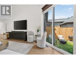 4 Vern Robertson Gate, Uxbridge, ON L9P0R9 Photo 36