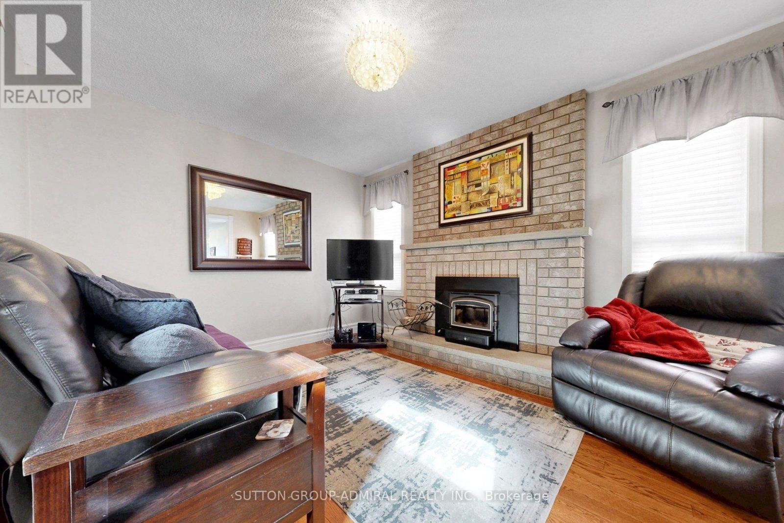 43 Berwick Crescent, Richmond Hill, ON photo 10