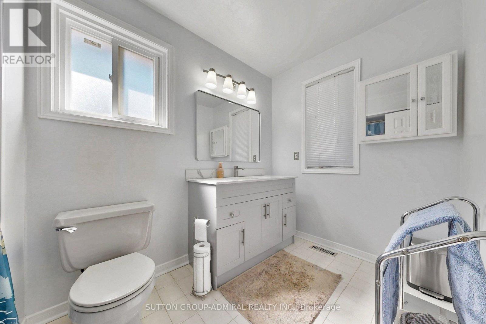 43 BERWICK CRESCENT - 38