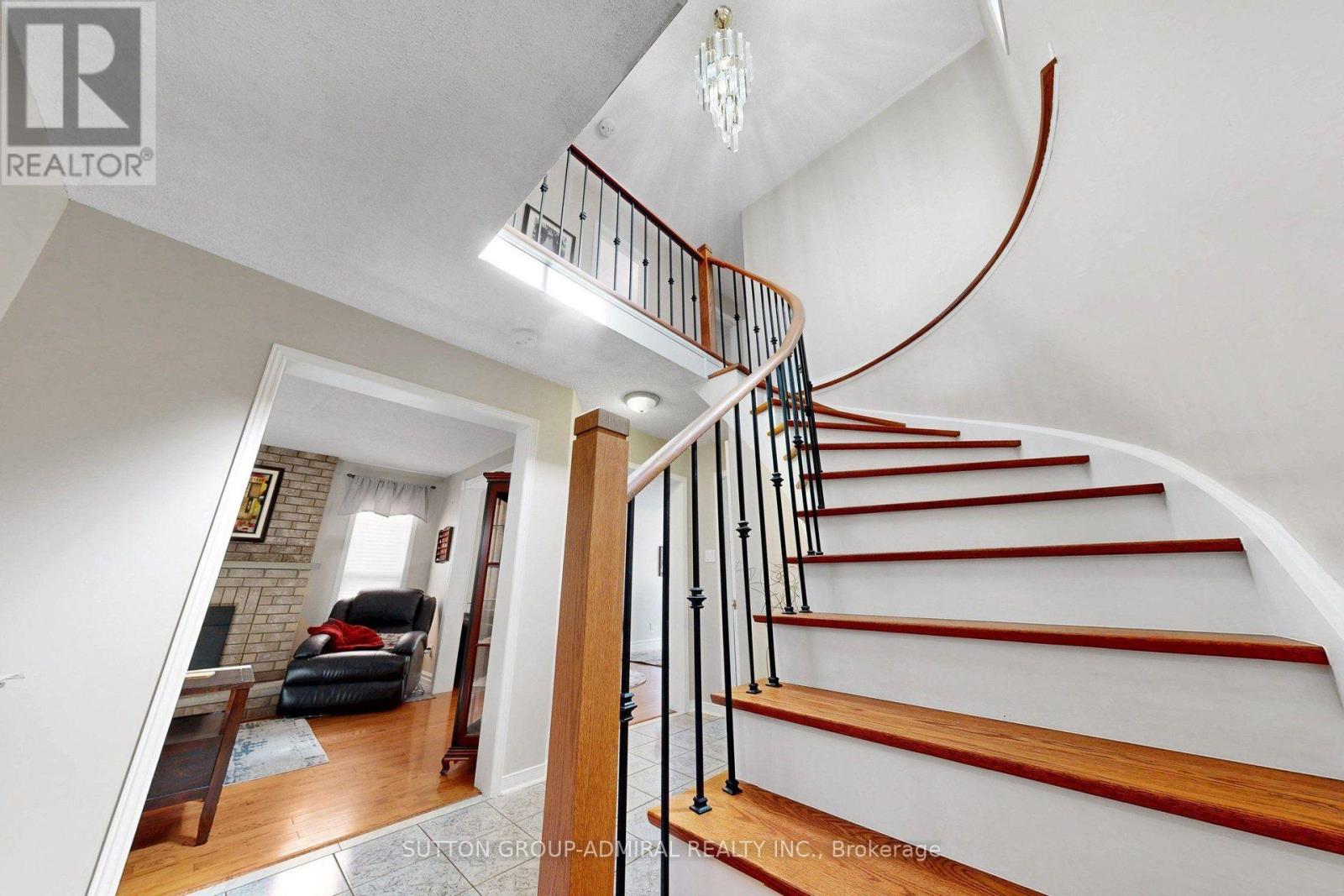 43 BERWICK CRESCENT - 8
