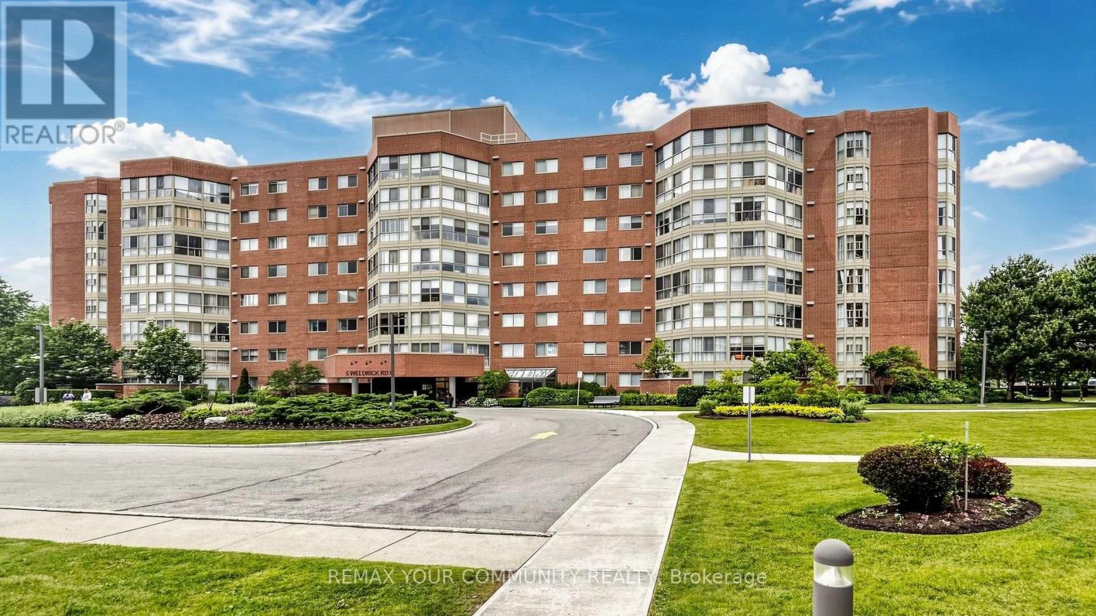 Photo of 413 - 5 WELDRICK ROAD W