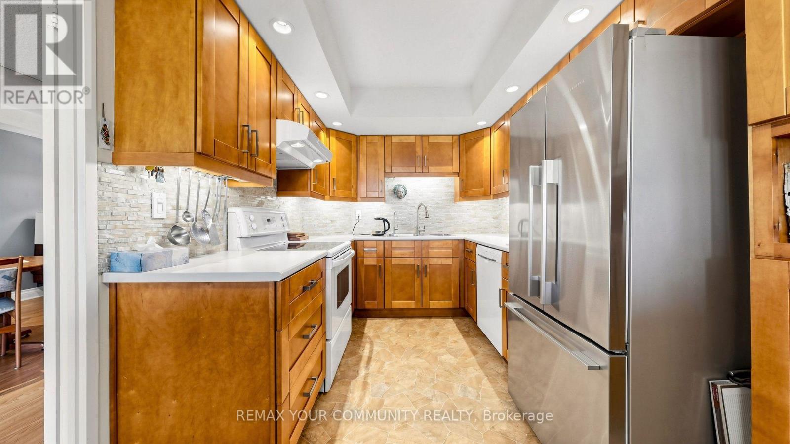 413- 5 Weldrick Road West, Richmond Hill, ON photo 12