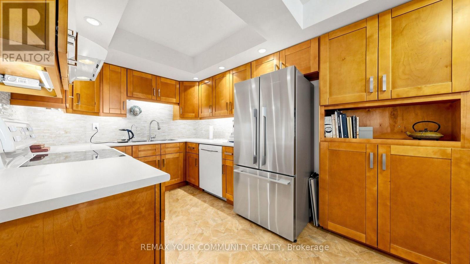 #413 5 WELDRICK ROAD W - 13